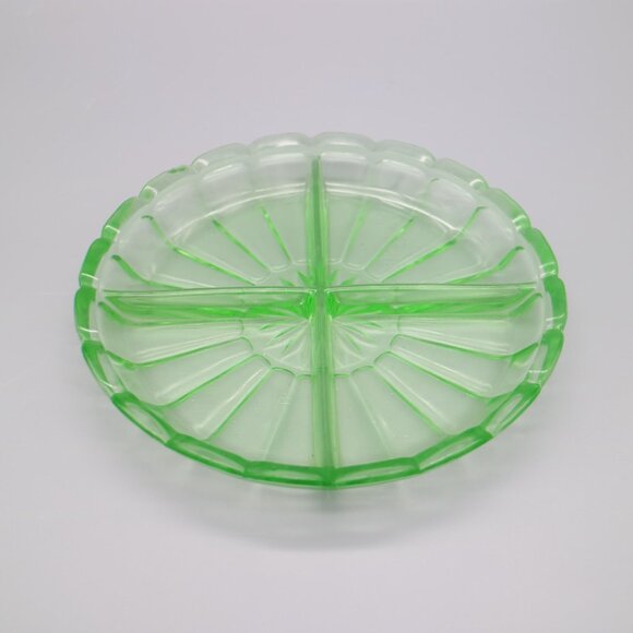 Vintage Green Uranium Depression Glass Divided Round Relish Tray/Plate Nut Dish - Picture 3 of 8